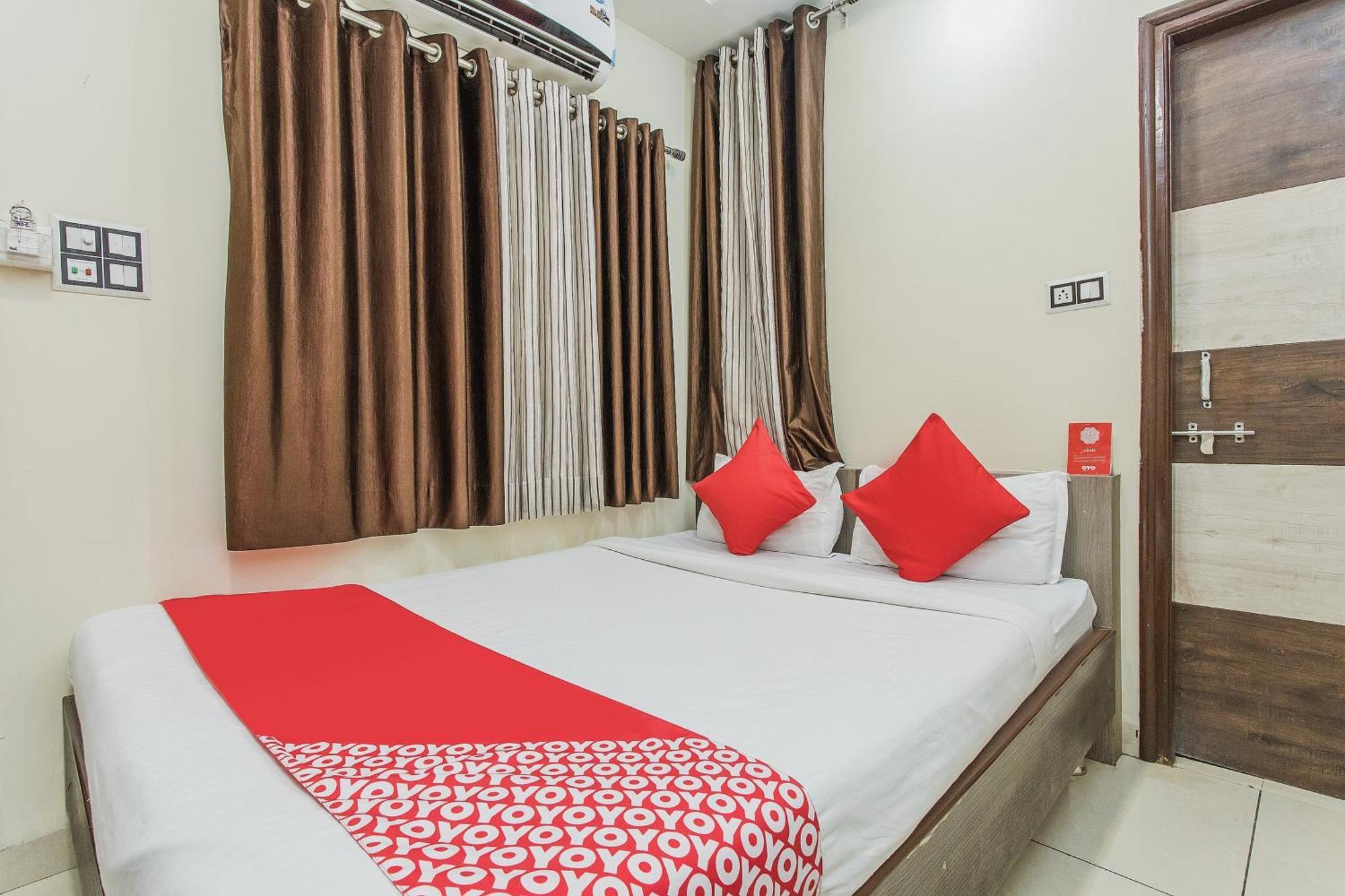 Hotel Mehar Residency Indore Exteriör bild