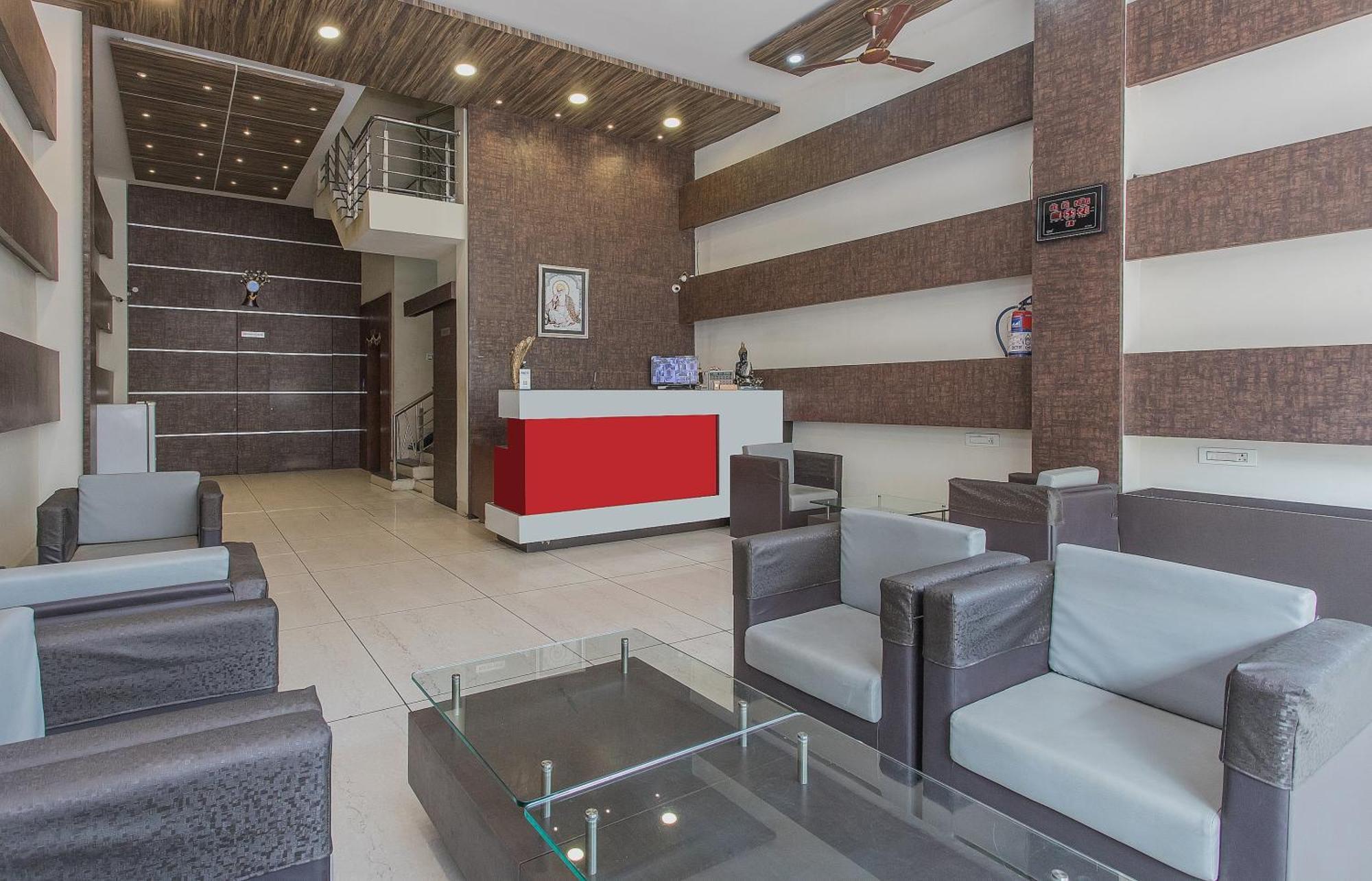 Hotel Mehar Residency Indore Exteriör bild